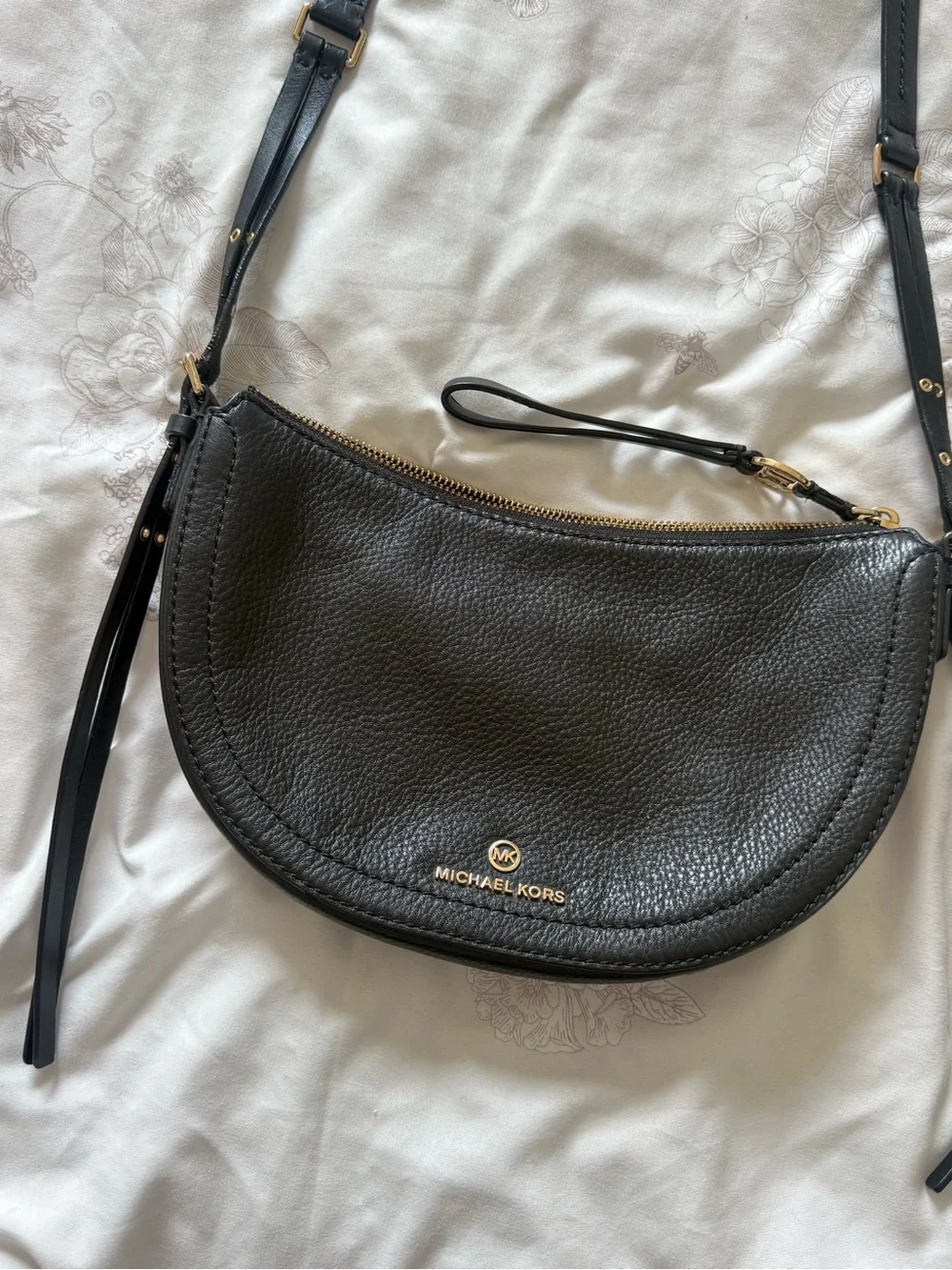 Michael Kors | Camden black pebbled messenger bag
